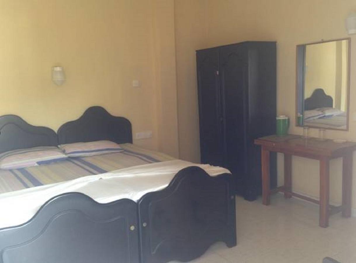 Hotel The Finz Hikkaduwa Esterno foto
