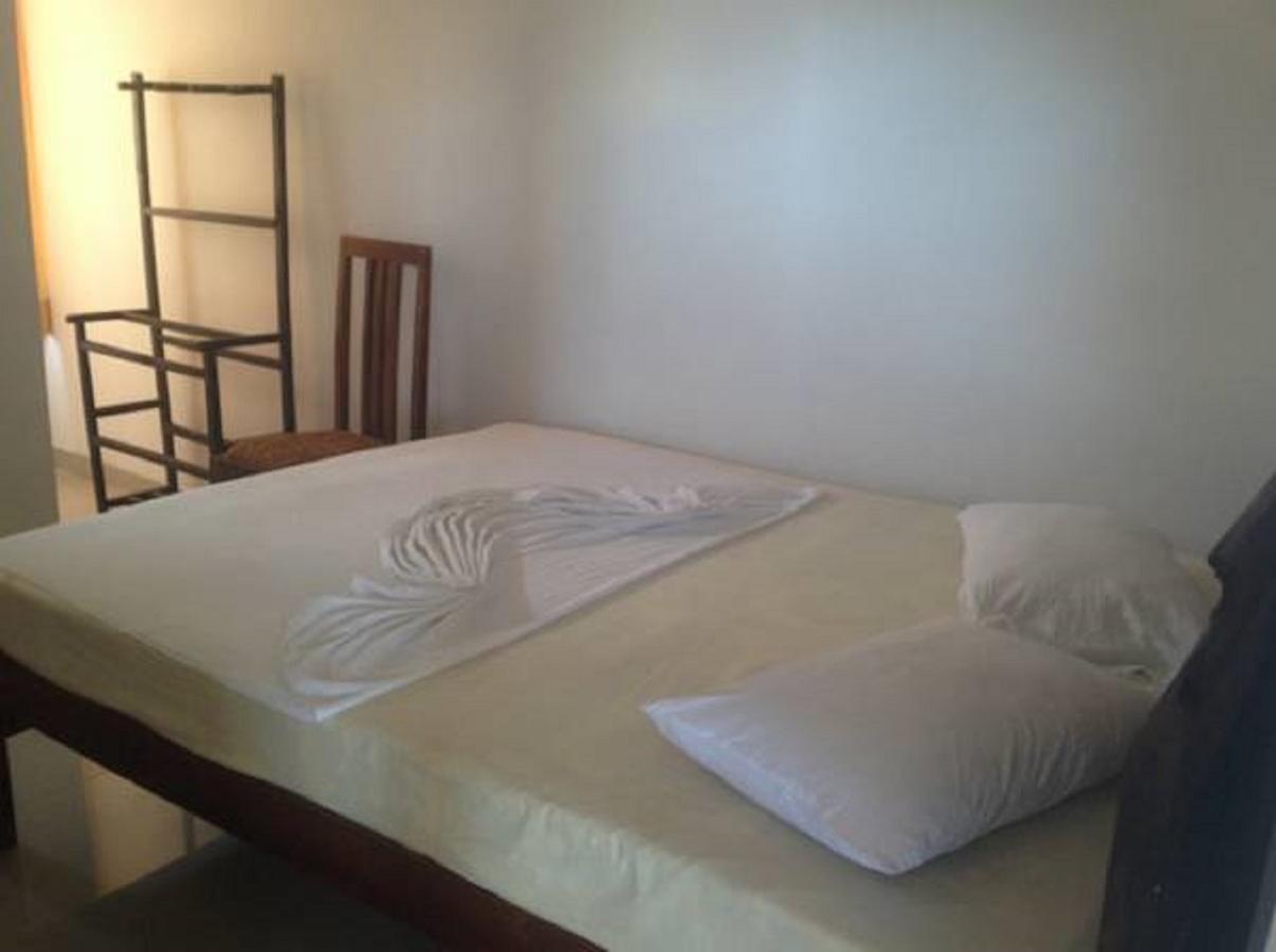 Hotel The Finz Hikkaduwa Esterno foto