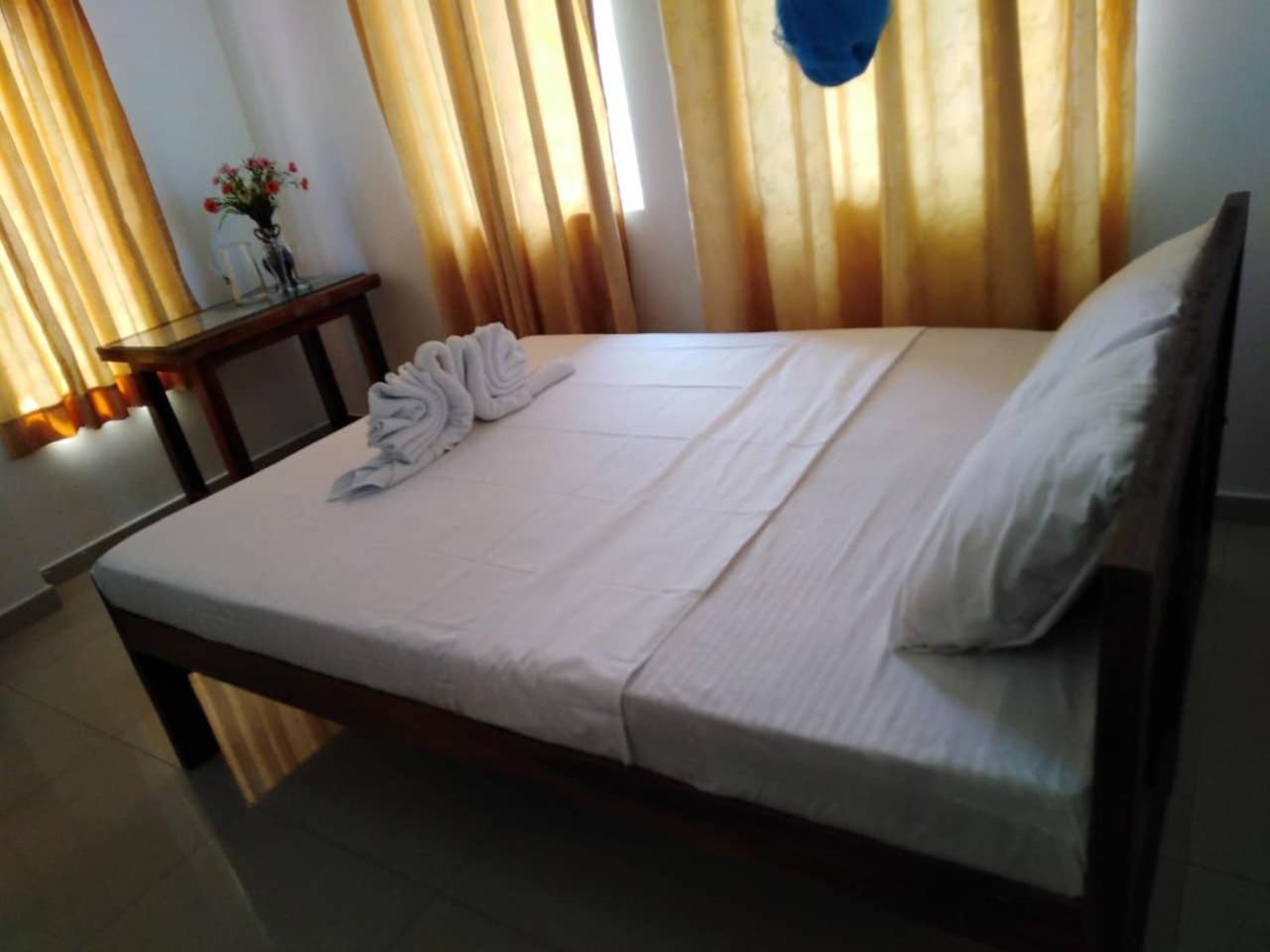 Hotel The Finz Hikkaduwa Esterno foto